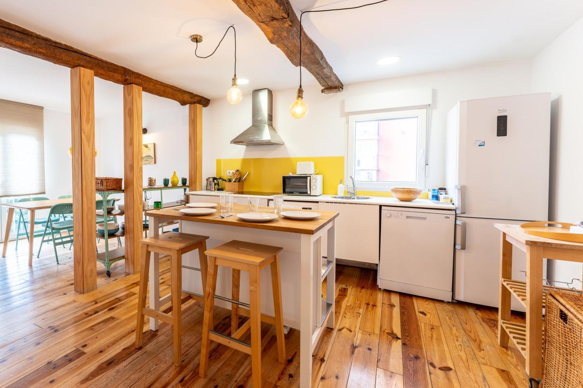 Warm And Inviting, Central Location By Urbanhosting ซานตานเดร์ ภายนอก รูปภาพ