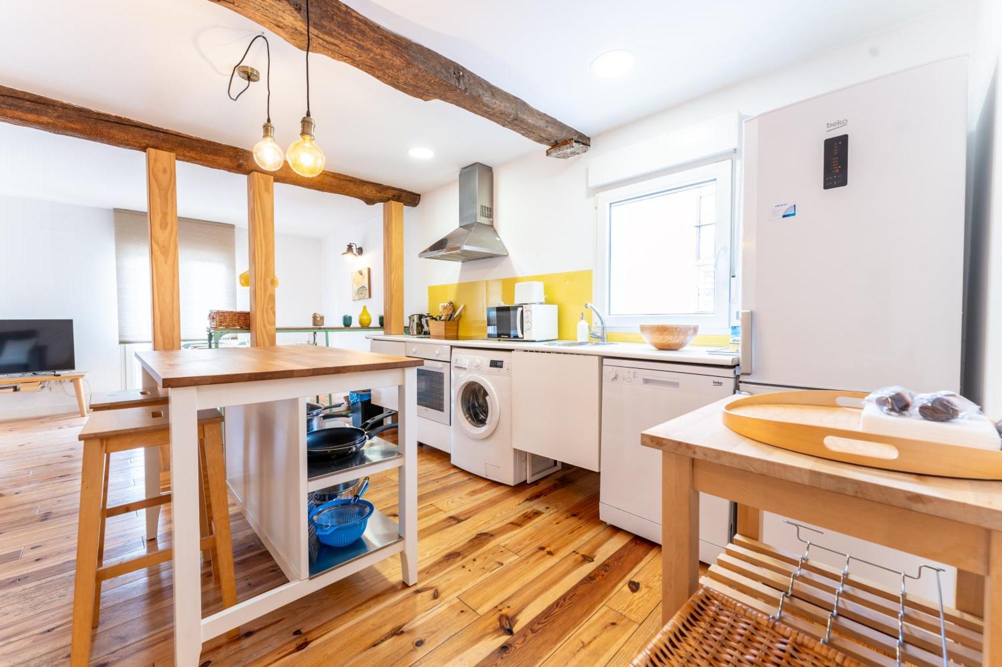 Warm And Inviting, Central Location By Urbanhosting ซานตานเดร์ ภายนอก รูปภาพ